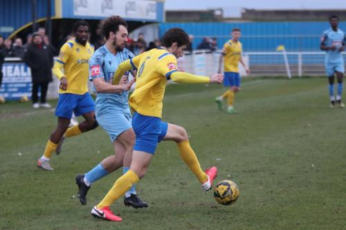 IMG 4861-Lyle-Della-Verde-L-challenges-Elliot-Johnson