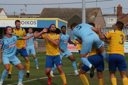 IMG 7618-Enfields-Rian-Bray-5-challenges-at-a-corner