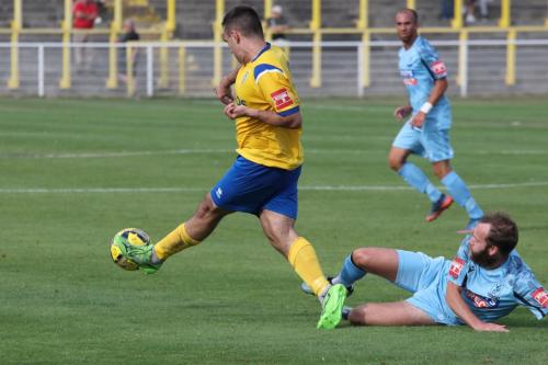 IMG 7678-Odei-Martin-Sorondo-clears-from-James-Dayton