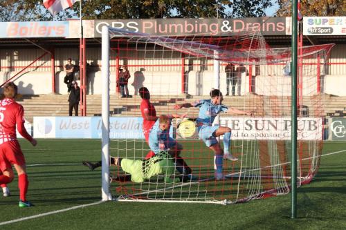 IMG 0892-Enfields-James-Richmond-and-Sam-Youngs-R-challenge-at-the-far-post