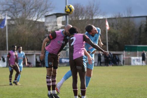 IMG_6567-Enfields-Adam-Cunnington-wins-a-challenge-against-Richard-Orlu-and-Simba-Kudiywa-2