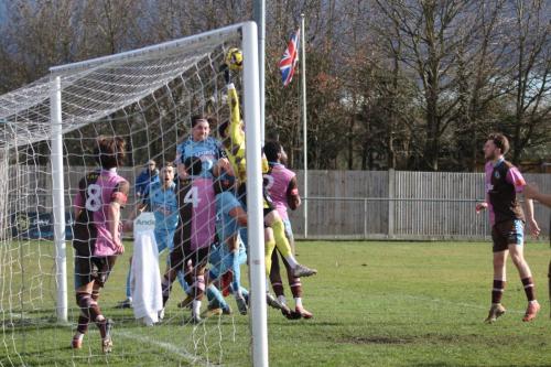 IMG_6612-Casuals-leeper-Callum-Coulter-under-pressure-at-a-corner
