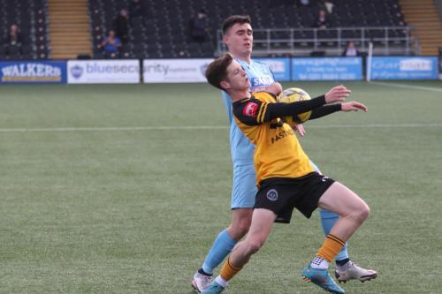 IMG 9768-Enfields-Marcus-Wyllie-challenges-Kellen-Fisher