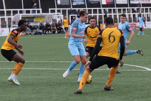 IMG 9841-Enfields-Sam-Youngs-surrounded-by-Sinnkaye-Christie-L-Sam-Skeffington-and-Jalen-Jones-6