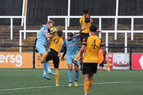 IMG 9951-Enfields-James-Richmond-challenges-Tom-Derry