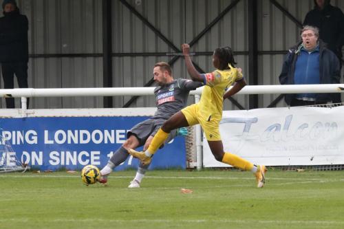 IMG 1862-Nathan-McDonald-clears-from-Donell-Thomas