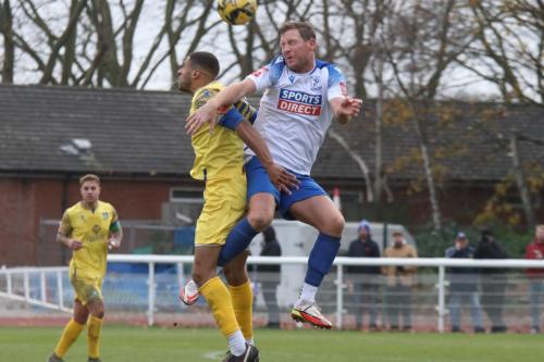 IMG 2071-Adam-Cunnington-R-challenges-Frankie-Merrifield