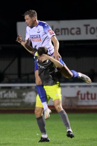 IMG 7774-Adam-Cunnington-climbs-above-Mason-Hall