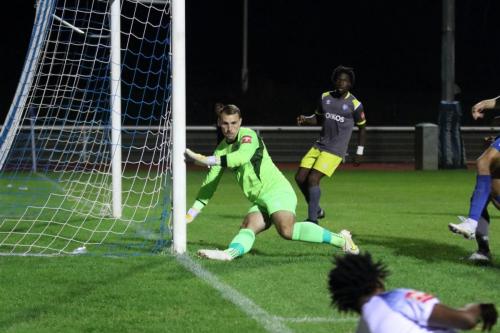 IMG 7833-Canveys-Bobby-Mason-covers-the-near-post-as-Andre-Coker-cuts-the-ball-back