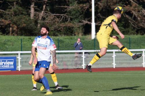 IMG 9017-Steve-Brown-heads-clear-from-Jake-Cass