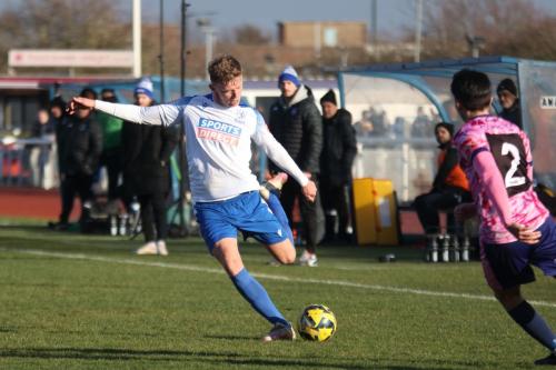 IMG 5452-Joe-Payne-crosses