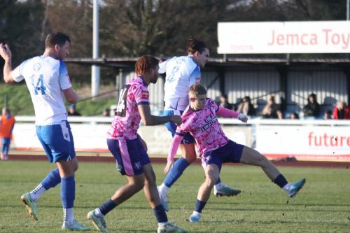 IMG 5512-Sam-Youngs-shoots-under-pressure-from-Nathan-Wood-R