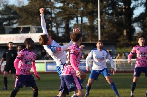 IMG 5588-Sam-Youngs-leans-back-to-head-the-ball-but-cant-keep-it-down