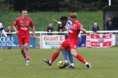 IMG 9446-Aveleys-Connor-Witherspoon-challenges-Khale-Da-Costa