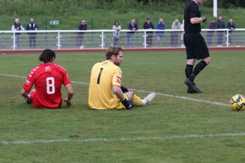 IMG 9534-Aveleys-Garrett-Kelly-L-and-Jonathan-North-wait-for-treatment-after-colliding