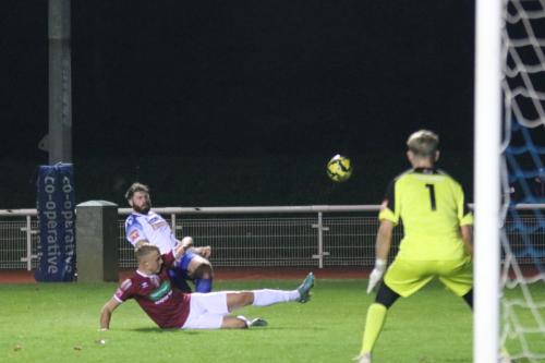 IMG 9269-Tom-Budd-blocks-Jake-Casss-shot