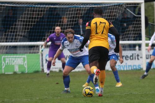 IMG 7752-Crays-Harrsion-Sodje-runs-at-Lewis-Taaffe