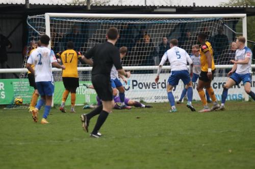 IMG 8038-A-late-Cray-shot-flies-just-wide