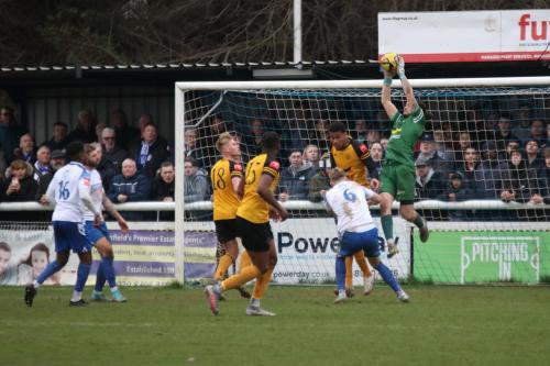 IMG 8081-Crays-Shaun-Rowley-catches-a-cross