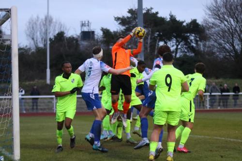 IMG 4265-Wingates-Ben-Goode-catches-a-cross