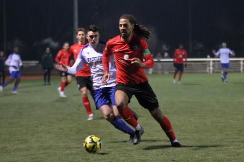 IMG 3262-Michael-Chambers-R-clears-from-Marcus-Wyllie