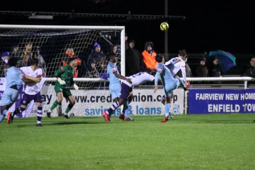 IMG 8586-Enfields-Sam-Youngs-shoots-just-wide