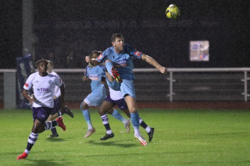 IMG 8612-Adam-Cunnington-R-controls-a-pass