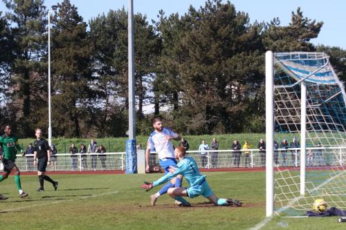 IMG 8655-Jake-Cass-follows-up-to-score-after-his-penalty-has-been-saved