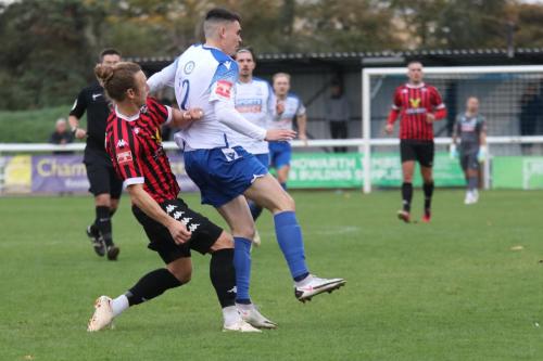 IMG 9664-Will-Salmon-L-clears-from-Marcus-Wyllie