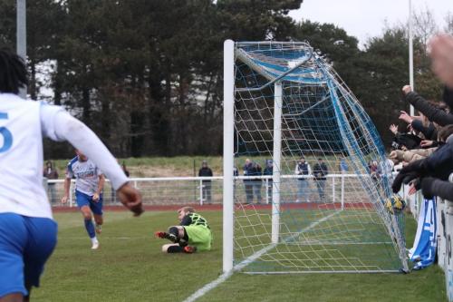 IMG 3522-Danny-Bracken-is-beaten-by-Lewis-Knights-header-for-the-second-Enfield-goal