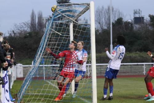 IMG 3672-L-R-Ollie-Cook-James-Richmond-and-Andre-Coker-watch-as-the-ball-drops-over-the-bar