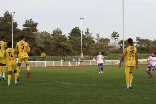 IMG 0338-Lyle-Della-Verdes-free-kick-puts-Enfield-3-1-up