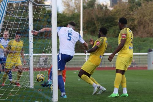 IMG 0364-Lewis-Knight-on-debut-scores-the-final-Enfield-goal