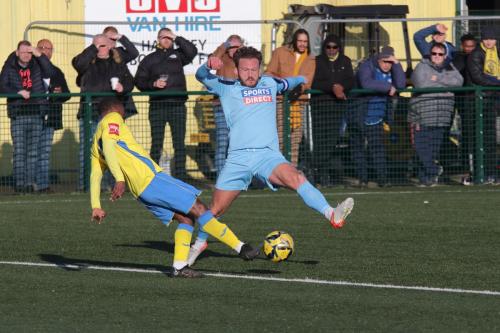 IMG 2299-Alphanso-Kennedy-L-clears-from-Scott-Thomas