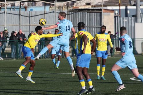 IMG 2303-Enfields-Adam-Cunnington-wins-a-challenge-against-William-Dupray