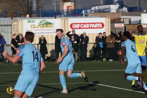 IMG 2332-Josh-Hill-celebrates-his-goal