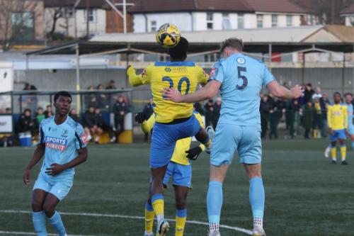 IMG 2396-Josh-Hill-5-beats-William-Dupray-and-puts-a-header-on-target