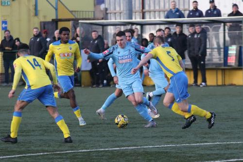 IMG 2442-Marcus-Wyllie-runs-att-he-borough-defence