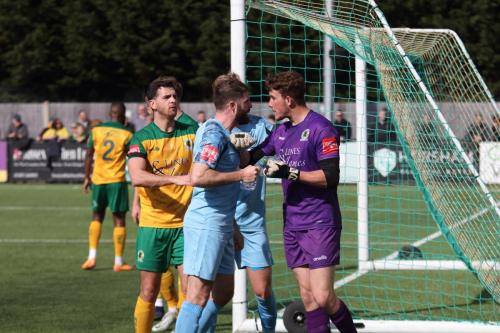 IMG 8278-Horsham-keeper-Taylor-Seymour-takes-exception-to-Jake-Cass-borrowing-his-water-bottle-without-asking-first