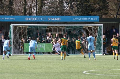 IMG 8293-Jack-Mazzone-puts-Horsham-ahead-from-the-penalty-spot