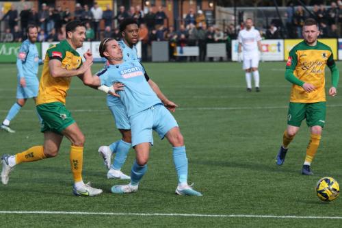 IMG 8523-Tom-Kavanagh-L-challenges-Sam-Youngs