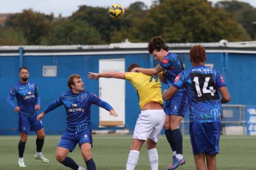 IMG 7951-Margates-Harry-Hudson-heads-clear-from-Adam-Cunnington