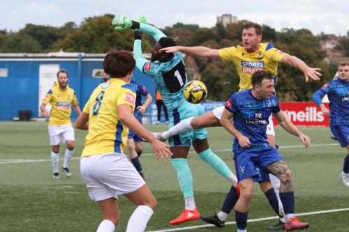 IMG 7993-Margate-keeper-Amadou-Tangara-misses-a-cross