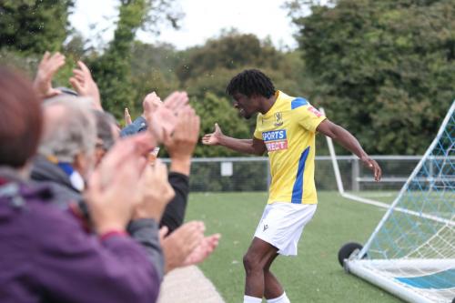 IMG 8107-Andre-Coker-celebrates-with-the-fans