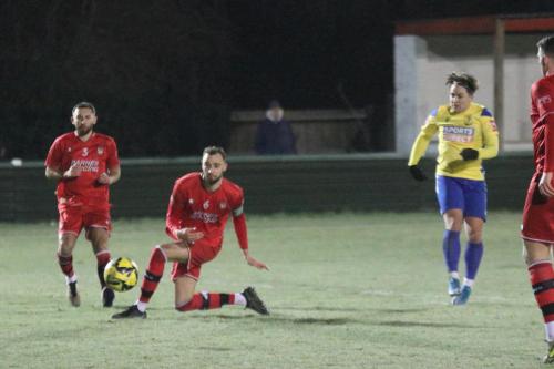 IMG 3900-James-Gurteen-deflects-Lewis-Taaffes-shot-for-a-corner