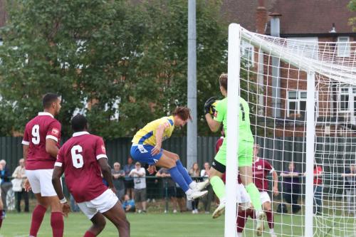 IMG 7273-Ted-Collins-collects-safely-ahead-of-Sam-Youngs