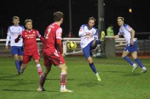 IMG 7146-James-Dayton-plays-the-ball-forward