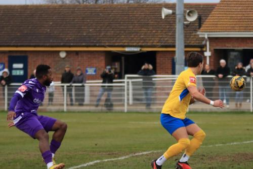 IMG 8036-A-cross-from-the-Enfield-right-is-too-strong-for-Reece-Beckles-Richards-L