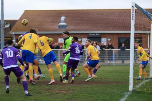 IMG 8157-Canveys-Rob-Girdlestone-6-heads-clear-and-also-collides-with-team-mate-Jamie-Salmon