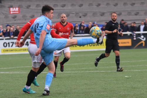 IMG 3065-Marcus-Wyllie-controls-a-waist-high-ball